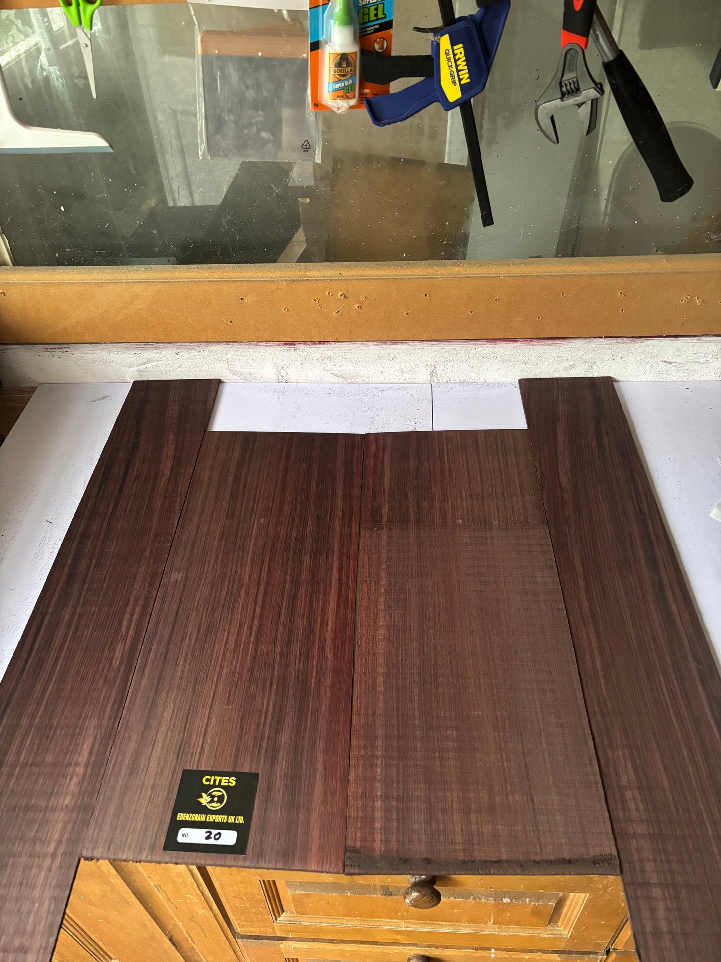 Indian rosewood back and sides 20 (( western) 550/220/4.5 - 850/130/4.5