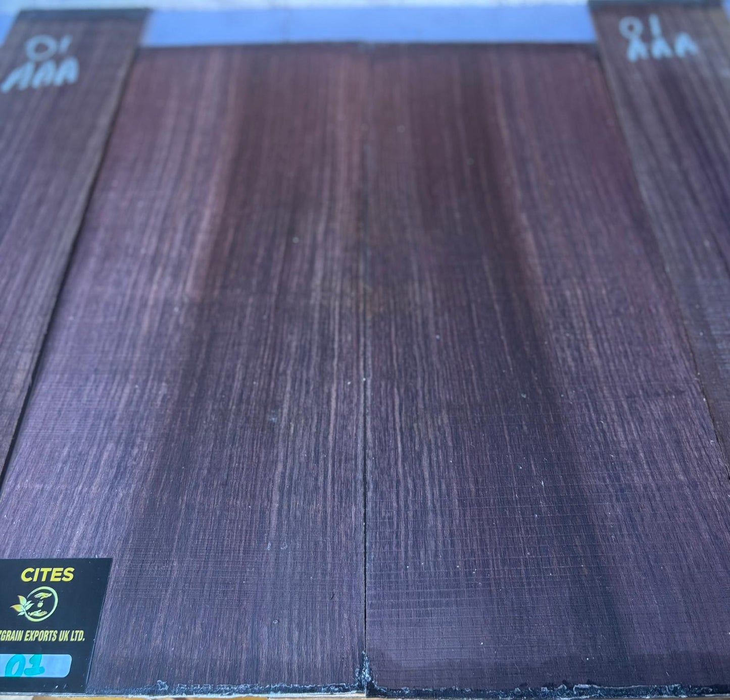 Indian Rosewood Back & Sides 01 AAA (Western)